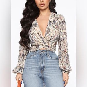 FASHION NOVA Gold Flecks In Your Edges Top - Ivory/combo size S